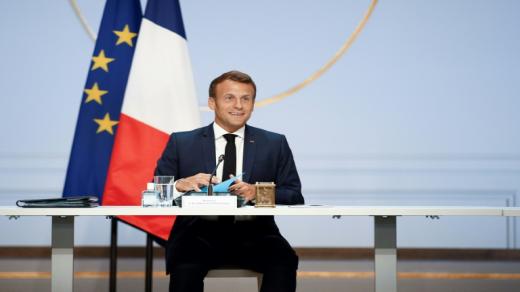الرئاسة الفرنسية تنفي أي نية لدى إيمانويل ماكرون للاستقالة