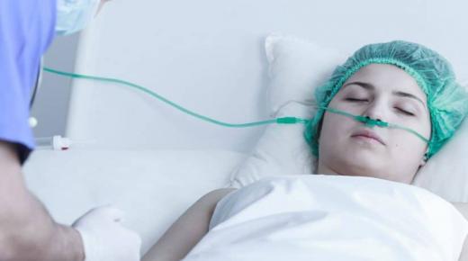 ما هي أنواع الغيبوبات المفاجئة والأعراض التي تصاحبها وطرق التعامل معها