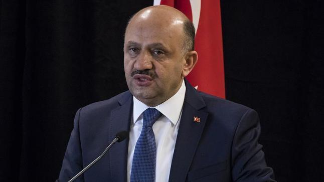 وزير الدفاع التركي يعلق على مطلب إغلاق القاعدة العسكرية التركية في قطر