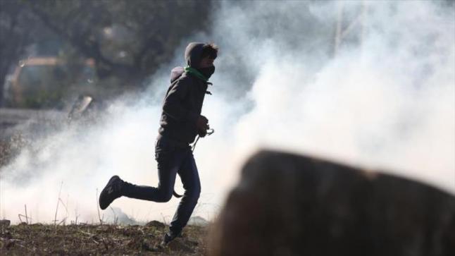وزارة الصحة الفلسطينية تعلن عن إصابة 75 فلسطينيا في قطاع غزة خلال الاشتباكات مع جنود الاحتلال