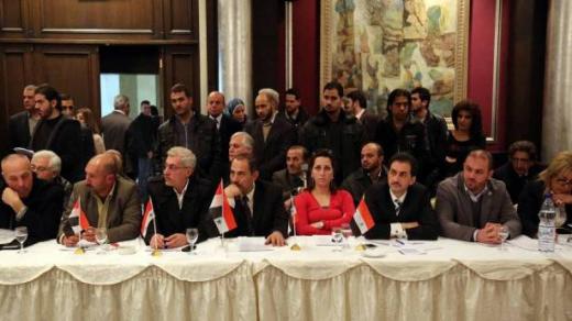 وصول محمد علوش رئيس وفد المعارضة السورية إلى أستانا