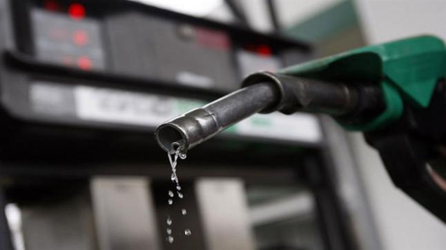 انخفاض أسعار البنزين.. وتوقعات بالزيادة في يونيو 2022