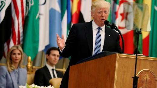 صحيفة أمريكية تكشف عن السبب وراء الموقف النتشدد من الرئيس الأمريكي حيال قطر