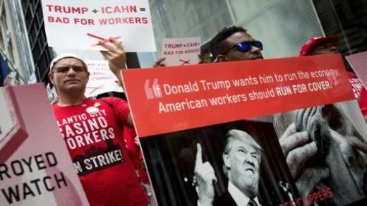 تواصل موجة انسحابات مستشاري الرئيس الأمريكي دونالد ترامب من مناصبهم