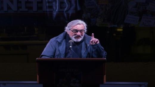 مشاهير نيويورك يقودون تظاهرات رافضة لترامب عشية تنصيبه