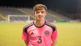 برشلونة يدخل منافسة مع العديد من الأندية لأجل الظفر بخدمات الاعب توني غالاكر صاحب الـ 17 عام