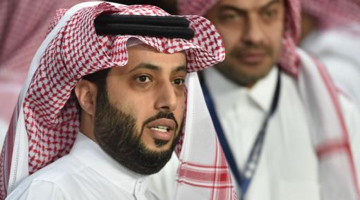 سر عدم قبول استقالة تركي آل الشيخ ورفع اسمه من الرئاسة الشرفية للنادي الأهلي