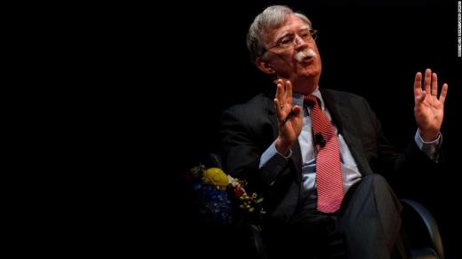 تسريب مذكرات مساعد ترامب السرية