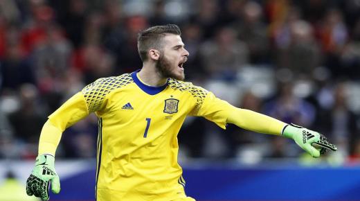 ريال مدريد يقرر عدم التعاقد مع دي خيا والبقاء على نافاس