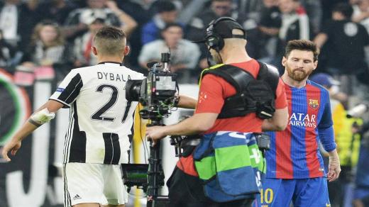 ديبالا يجتمع مع ميسي في برشلونة وتقرير تفيد بوجود مفاوضات سرية