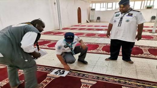 “السعودية” جهود كبير من الفرق الكشفية داخل تنظيم المصلين