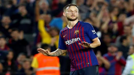 مفاجأة اللاعب ركيتيتش لجماهير نادي برشلونة