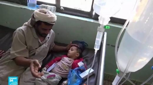 الكوليرا تهدد أطفال اليمن بخطف أعمارهم والحصيلة 150 الف إصابة