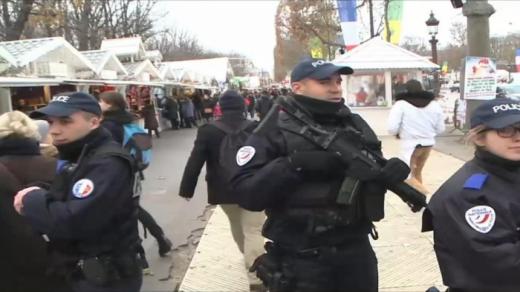 فرنسا تشهد استنفار أمني ضمن إستعدادات إحتفالات أعياد الميلاد