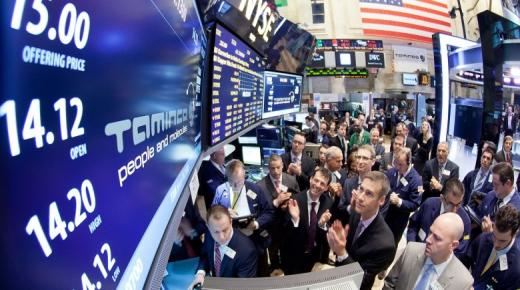 أسواق المال العالمية تعيش أسوأ أيامها منذ بداية 2022